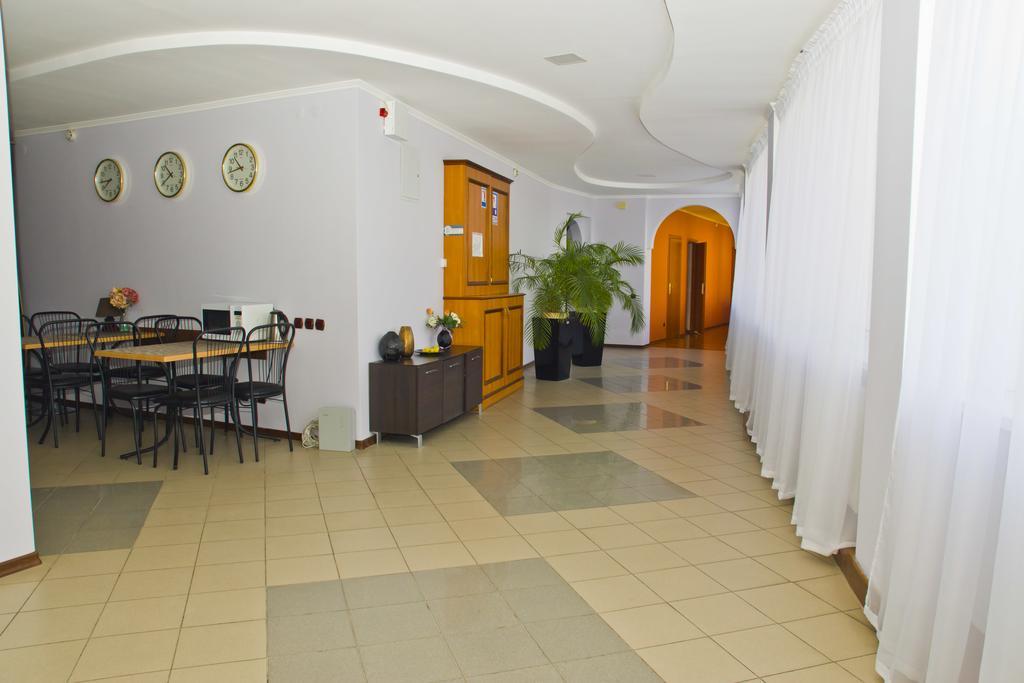 Hotel Merkuriy Lviv Extérieur photo